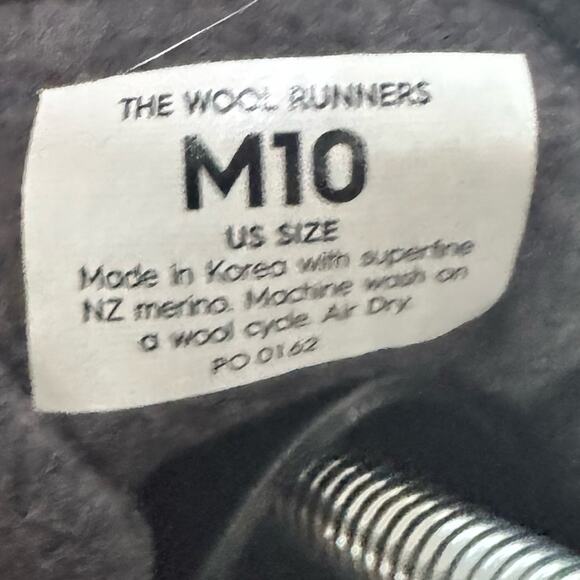 Allbirds Wool Runners Men’s 10 Gray Merino Wool Sneakers Lightweight Comfort - Picture 8 of 9